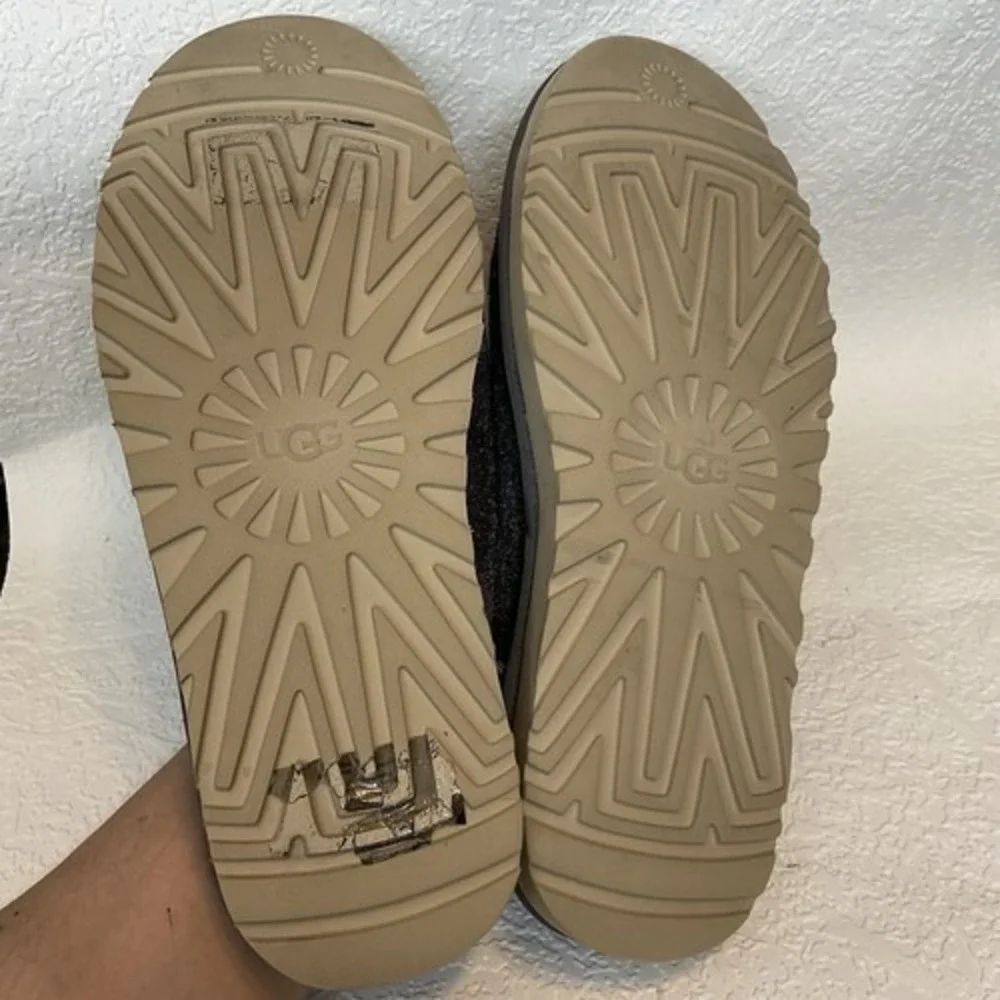 UGG classic slip